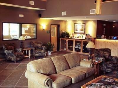 Pine Peaks Lodge & Suites Cross Lake Интерьер фото