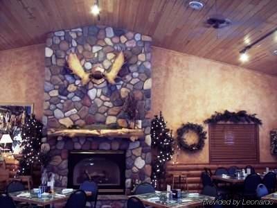 Pine Peaks Lodge & Suites Cross Lake Интерьер фото